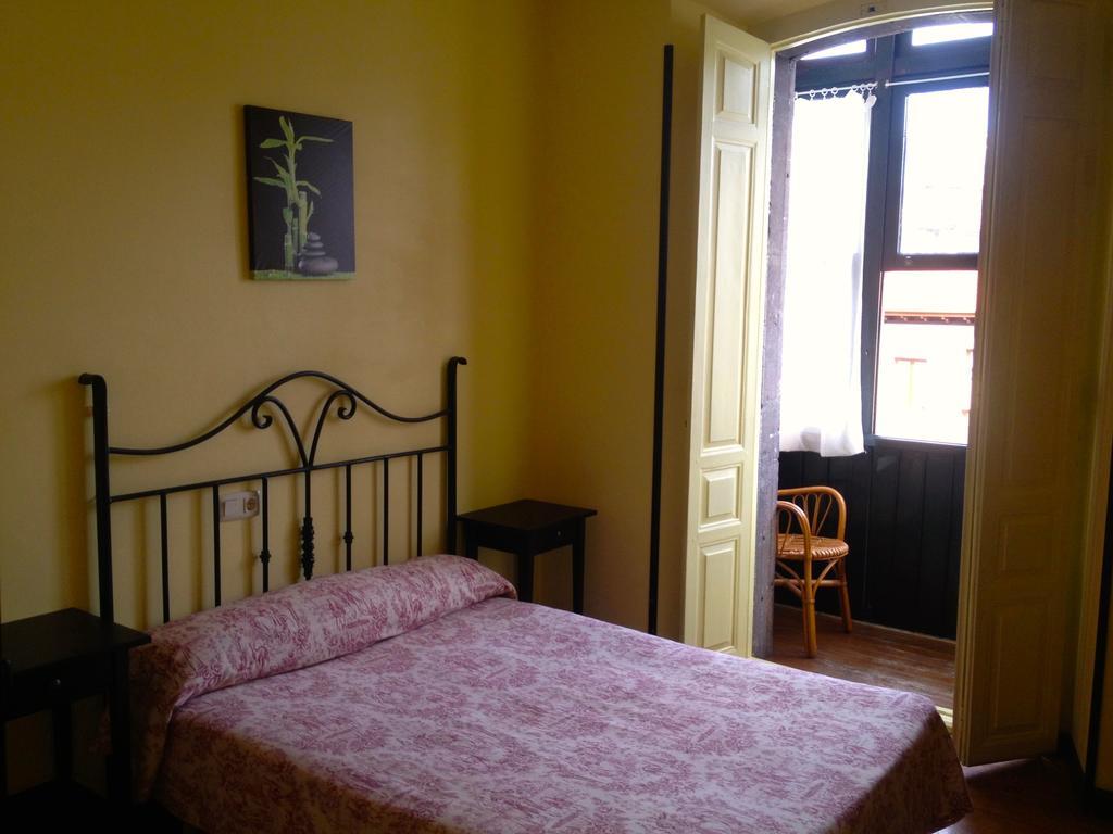 Pension Las Barqueras Hotel Llanes Bagian luar foto